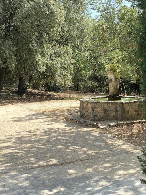 Villa Hacienda à Lorgues Extérieur photo